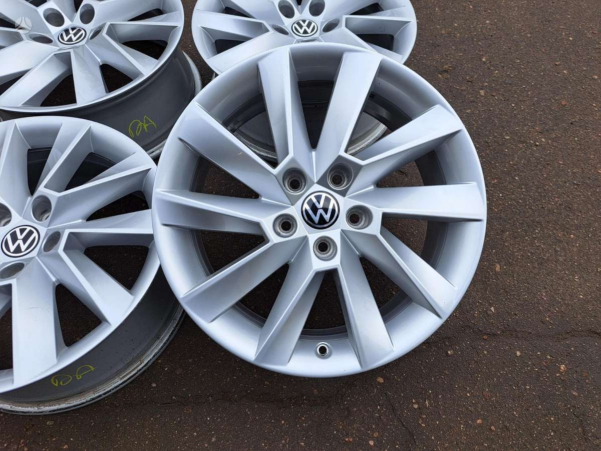 Volkswagen Passat, light alloy, R17