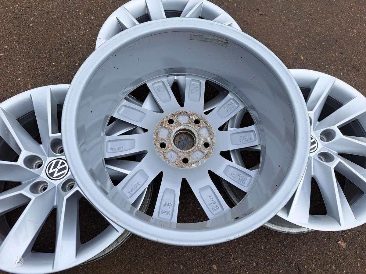 Volkswagen Passat, light alloy, R17