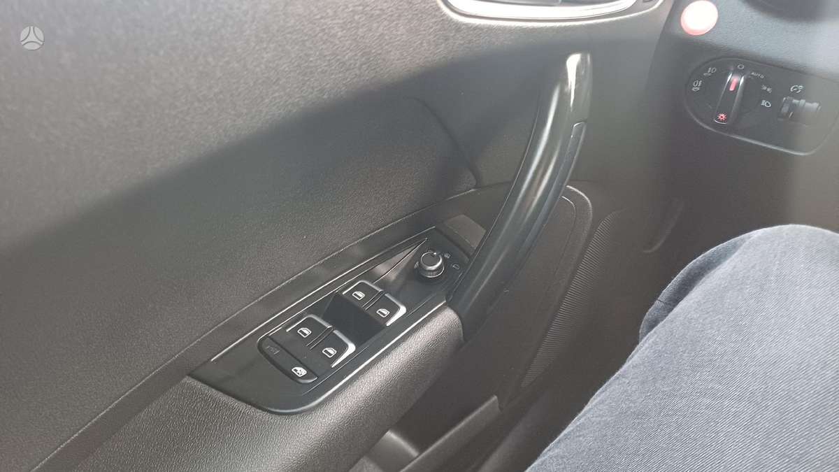 Audi A1, 1.0 l., Хэтчбек