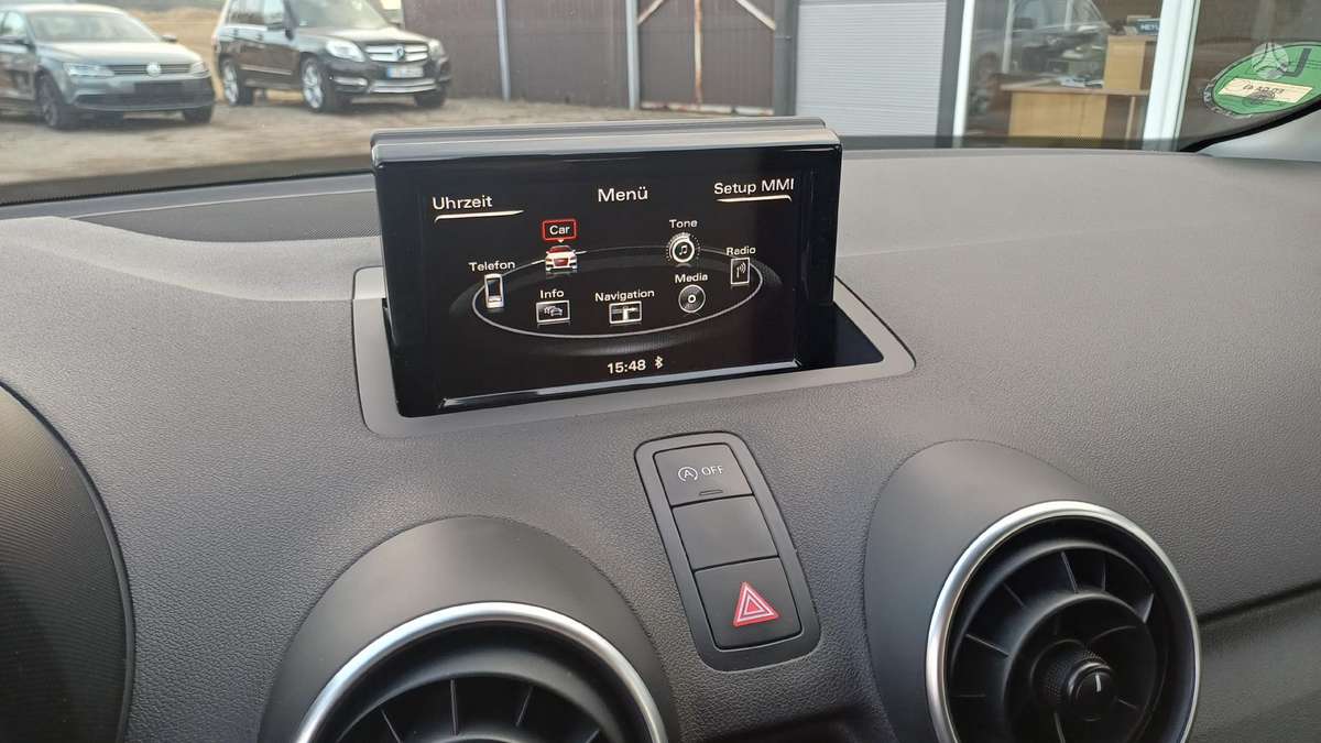 Audi A1, 1.0 l., hatchback