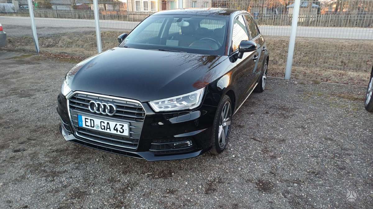 Audi A1, 1.0 l., hatchback