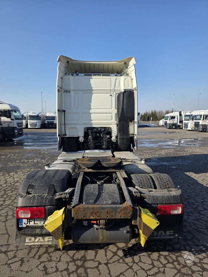 DAF XF460FT  Tacho G2V2, double sleeper