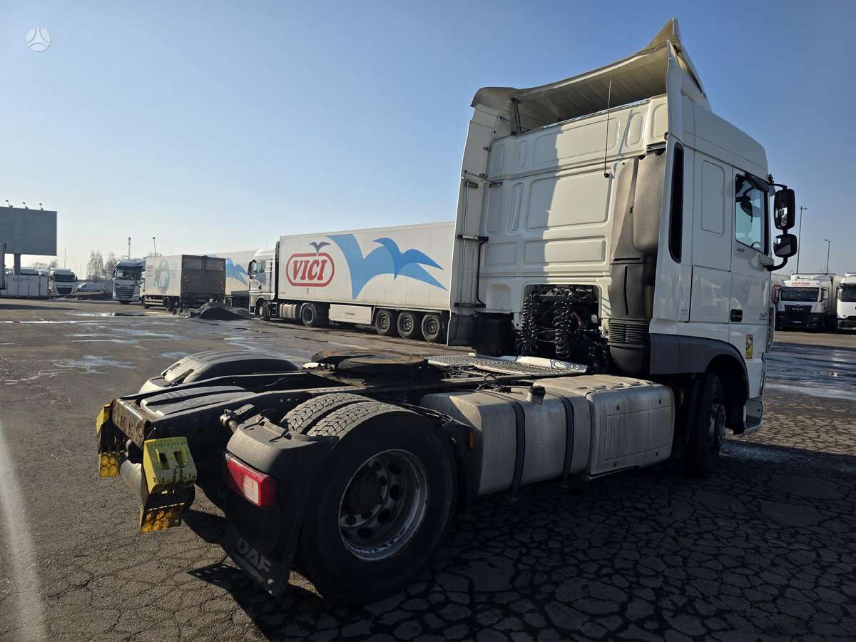 DAF XF460FT  Tacho G2V2, double sleeper