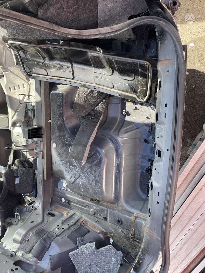 Volvo C40 body parts