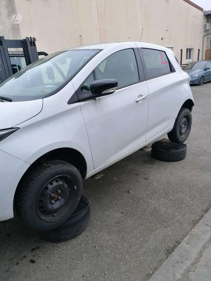 Renault Zoe 37069885048