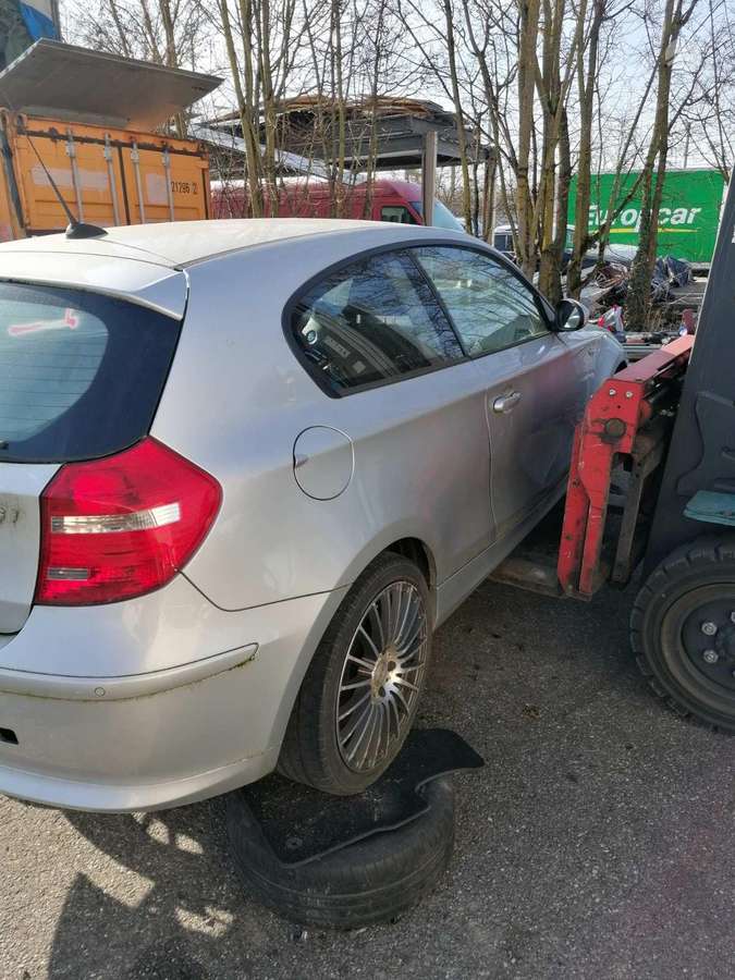 BMW 1 serija 37069885048