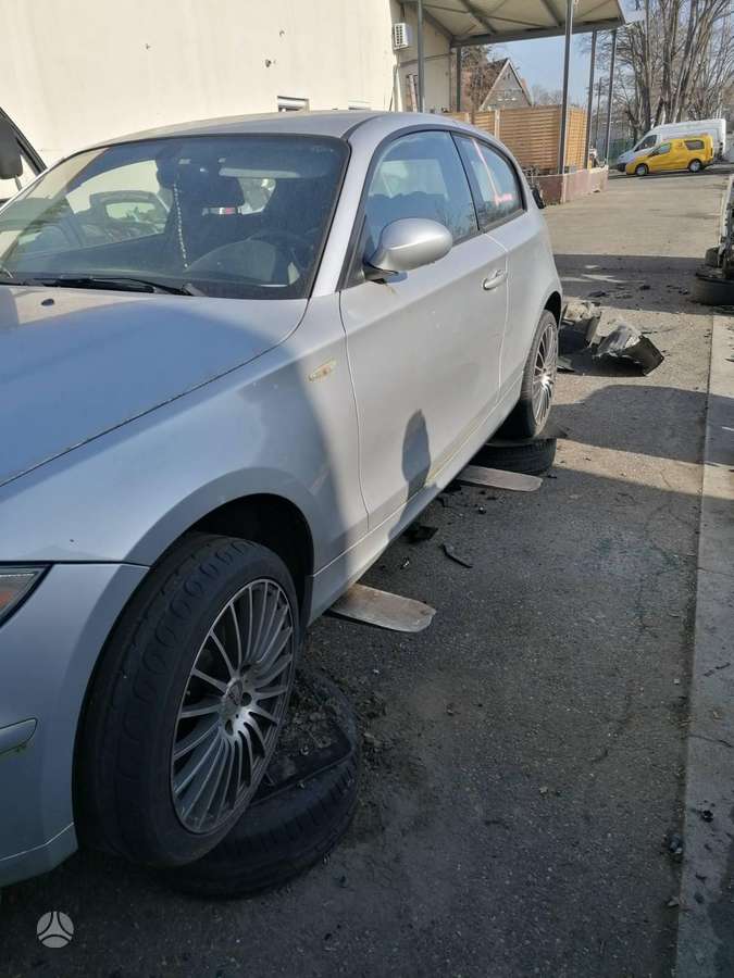 BMW 1 serija 37069885048