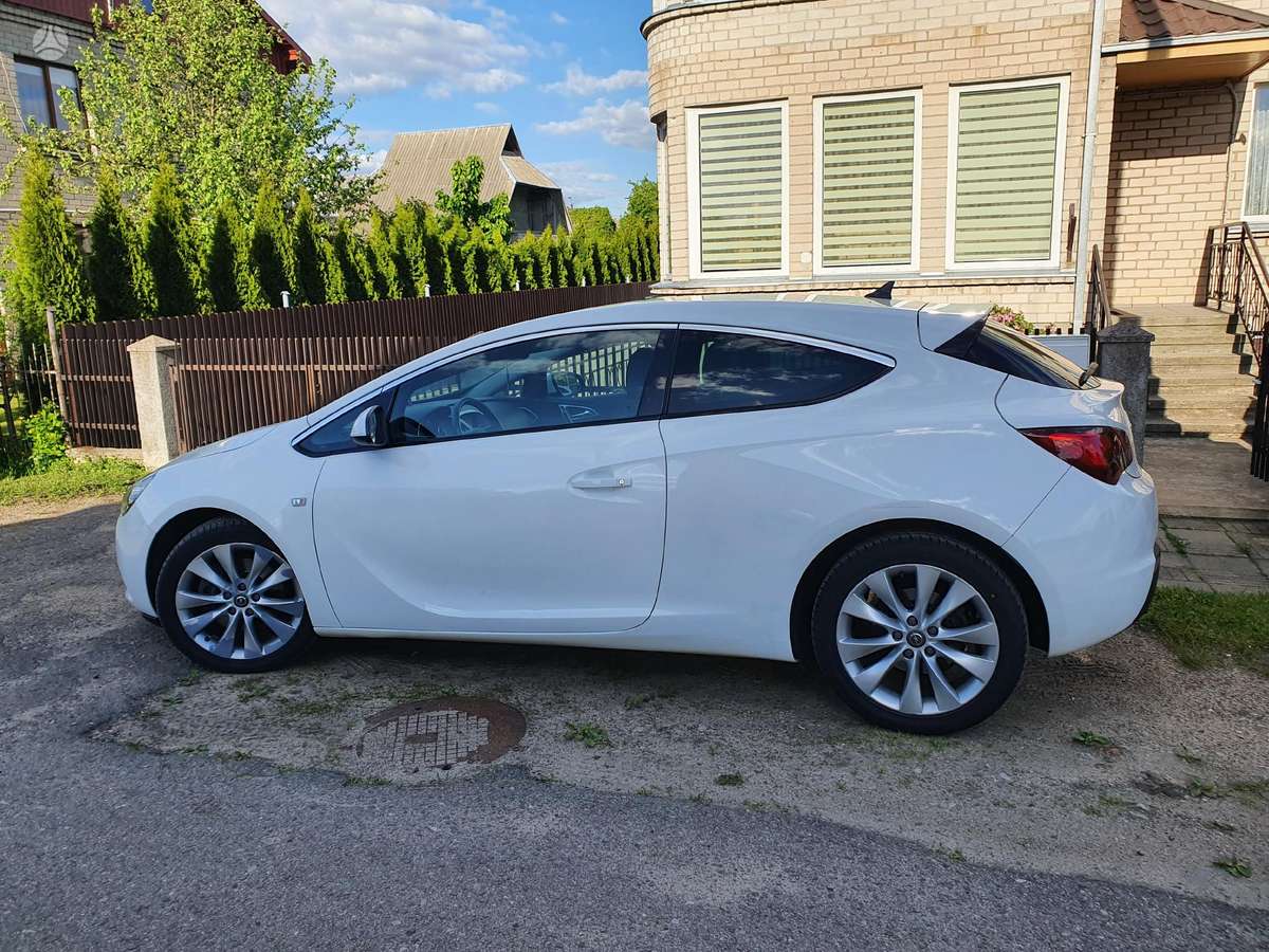 Opel Astra, 1.7 l., Хэтчбек