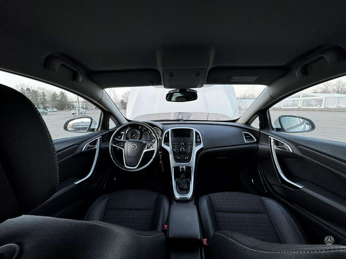 Opel Astra, 1.7 l., hatchback