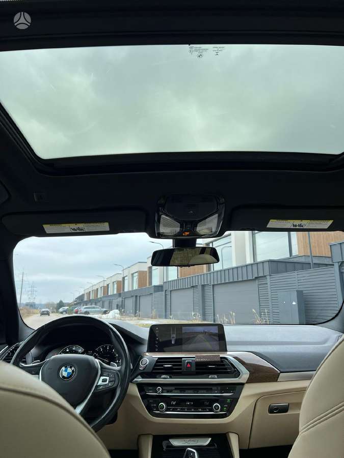 BMW X3, 2.0 l., off-road / crossover