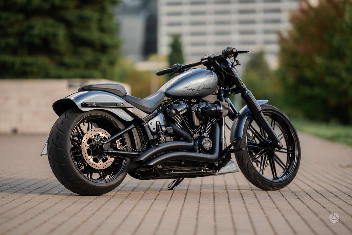 Harley-Davidson BREAKOUT 1917cc, чопперы / круизеры / custom