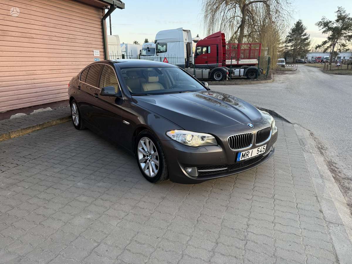 BMW 520, 0.2 l., Седан