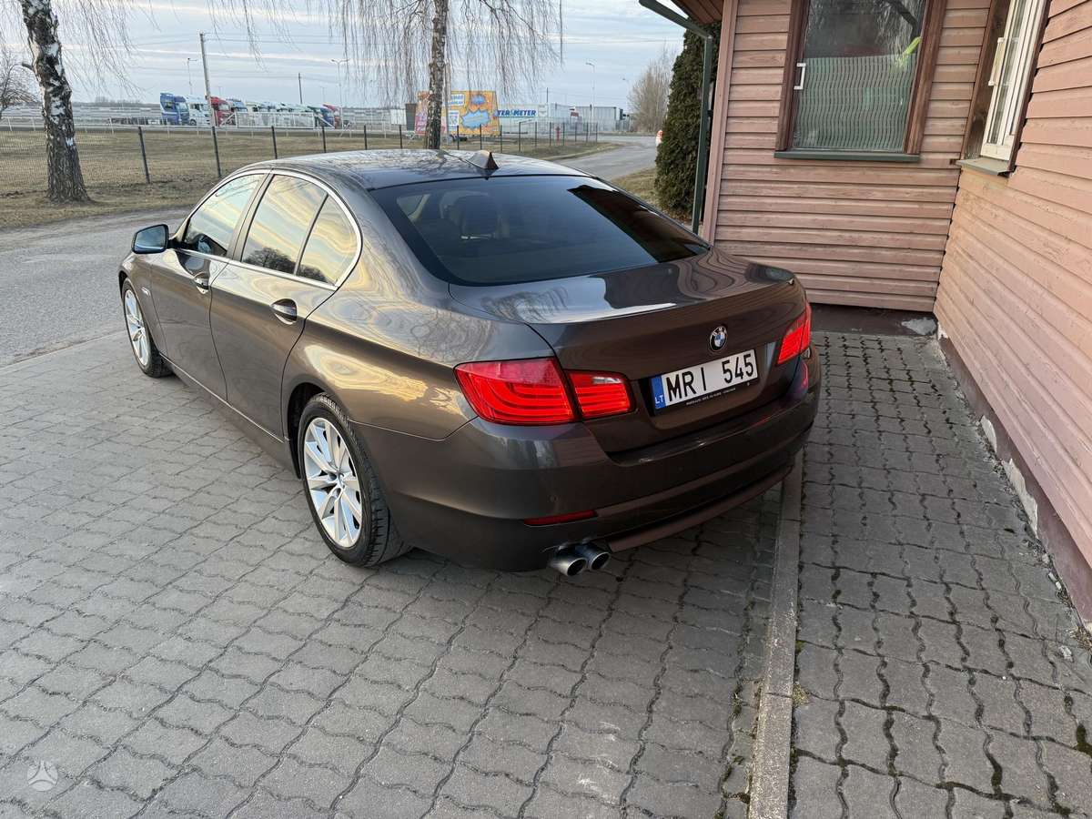 BMW 520, 0.2 l., Седан