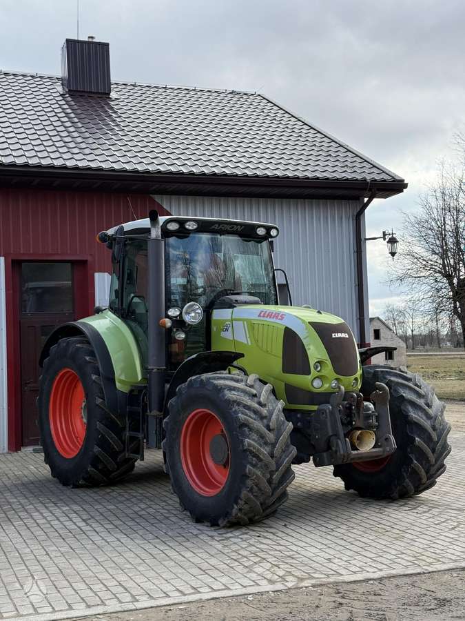 Claas ARION 640 CEBIS, tractors