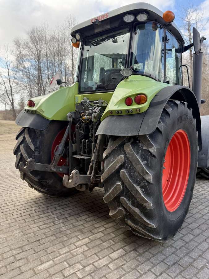 Claas ARION 640 CEBIS, tractors