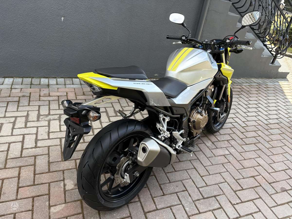 Honda CB 500cc, street / classic