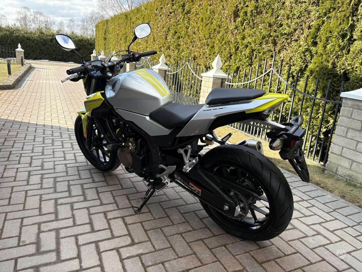 Honda CB 500cc, street / classic