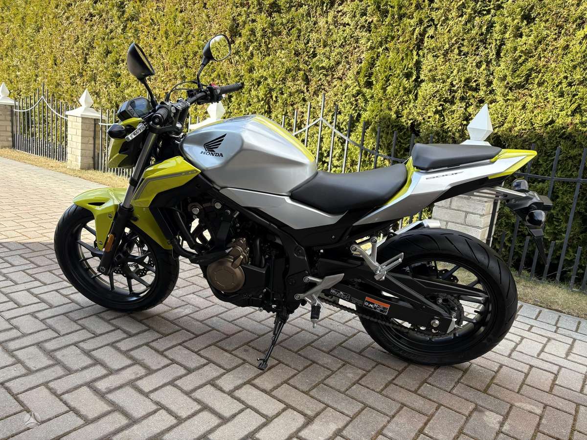 Honda CB 500cc, street / classic