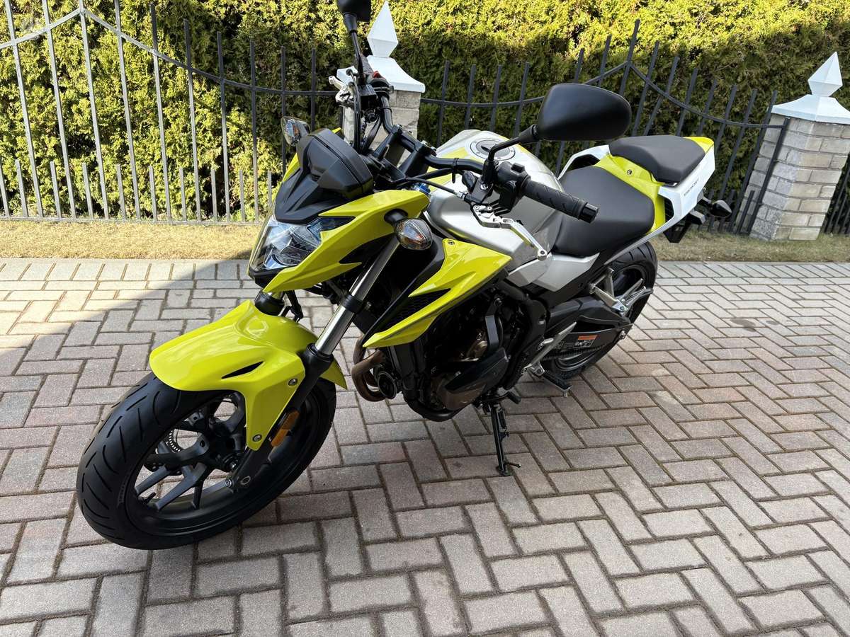 Honda CB 500cc, street / classic