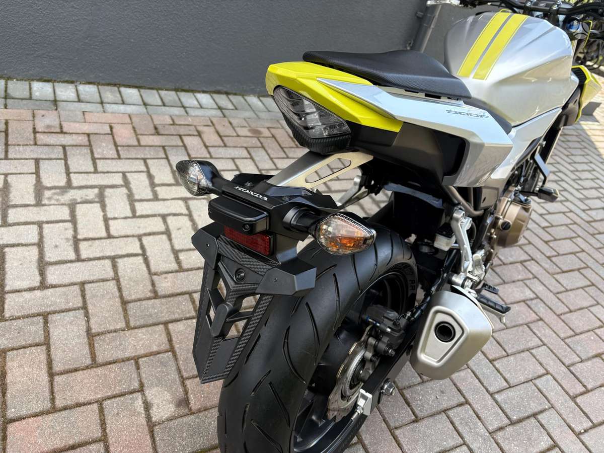 Honda CB 500cc, street / classic