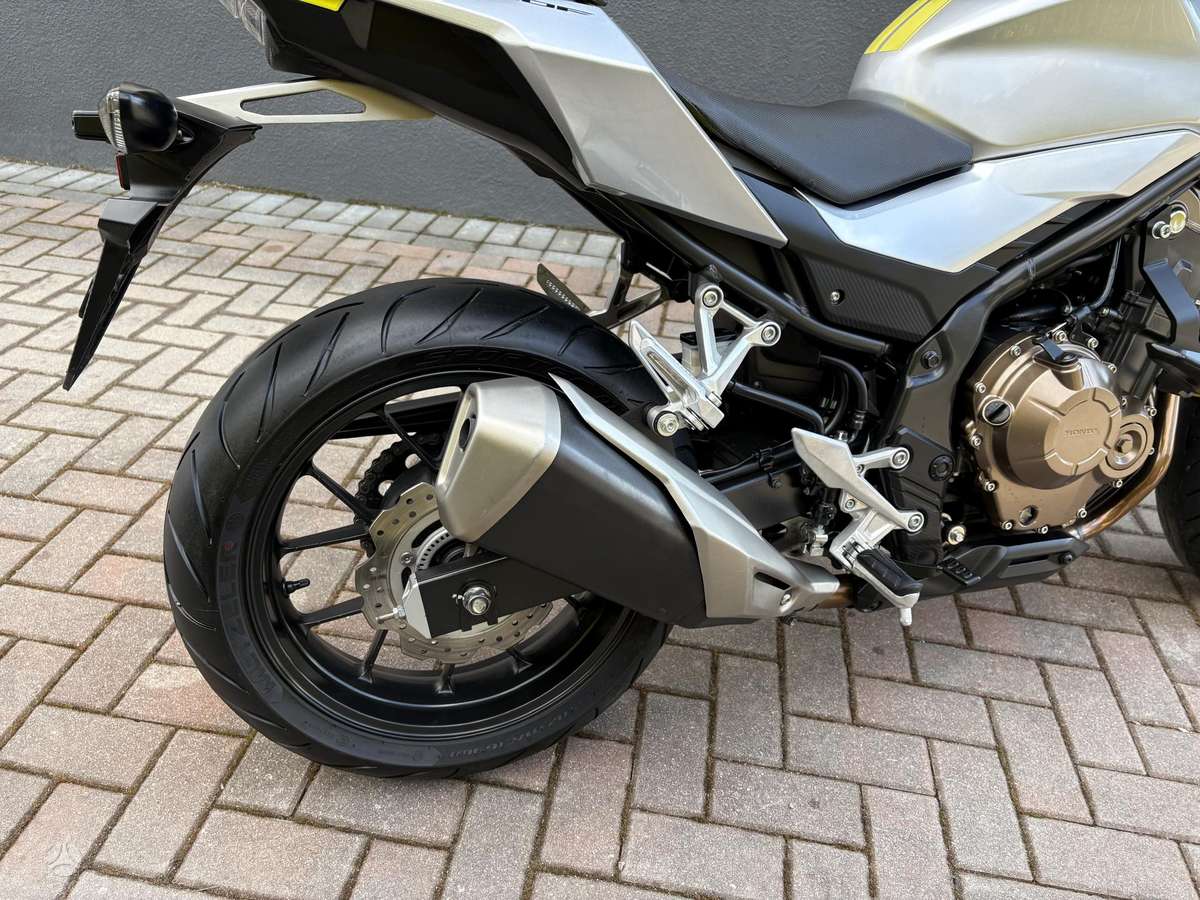 Honda CB 500cc, street / classic