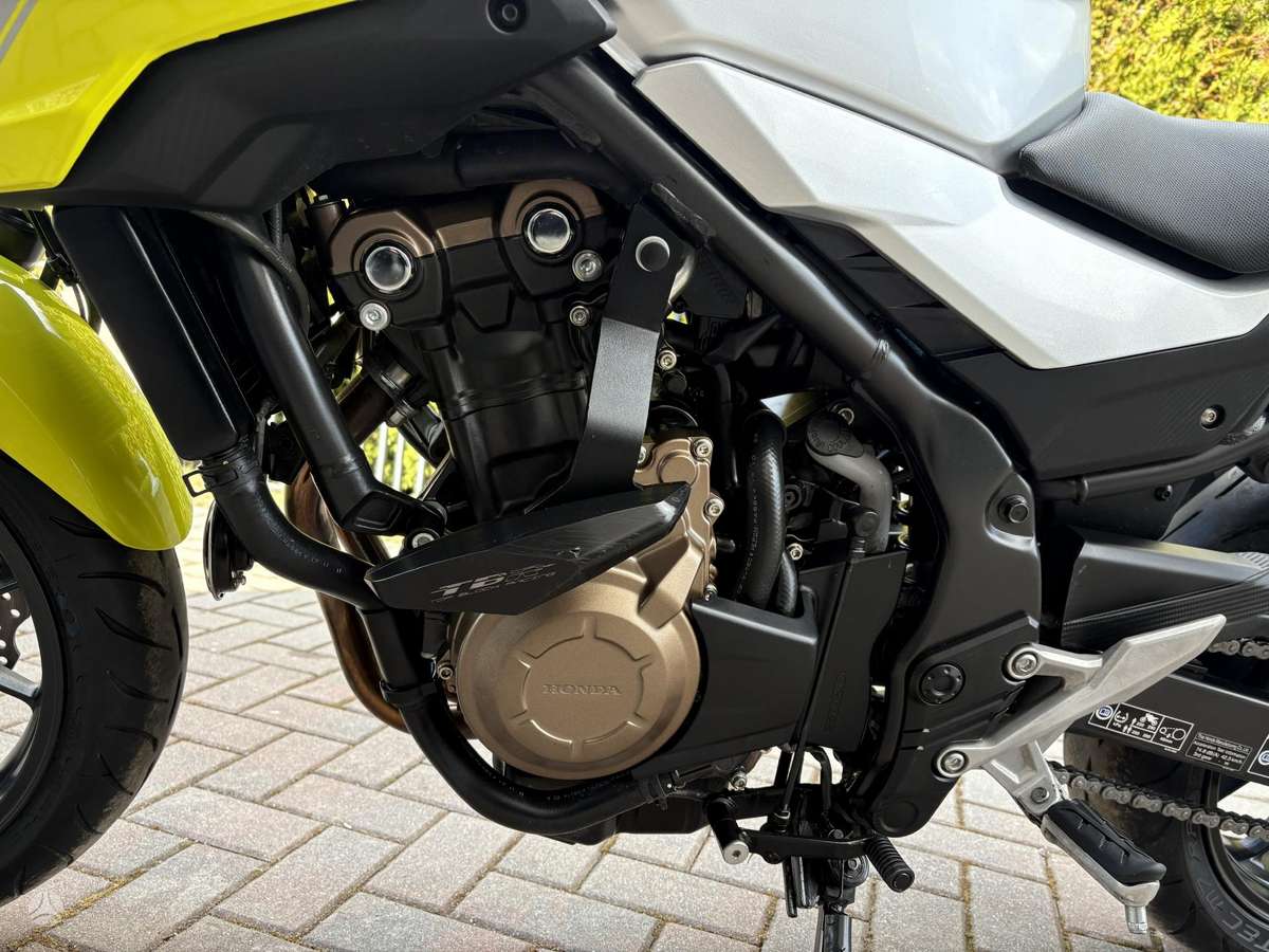 Honda CB 500cc, street / classic