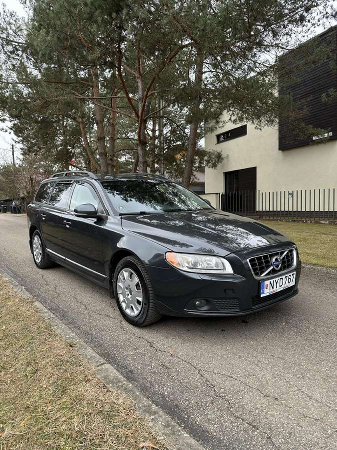 Volvo V70, 2.0 l., Универсал