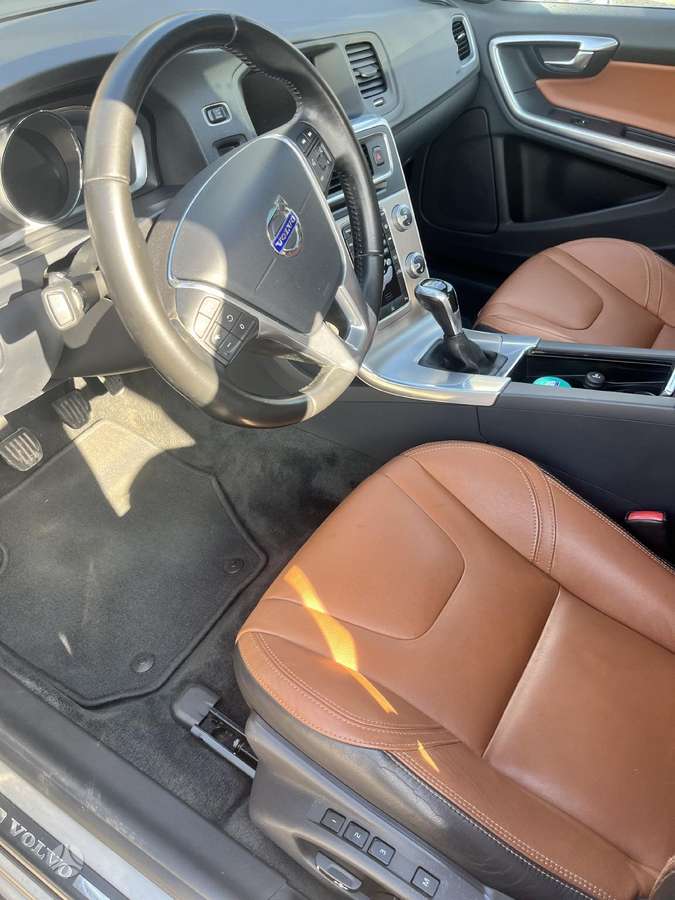 Volvo V60, 2.0 l., universalas