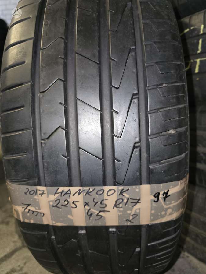 Hankook, летние 225/45 R17