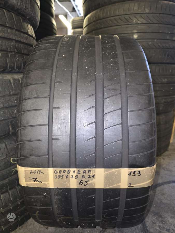 Goodyear, summer 305/30 R21