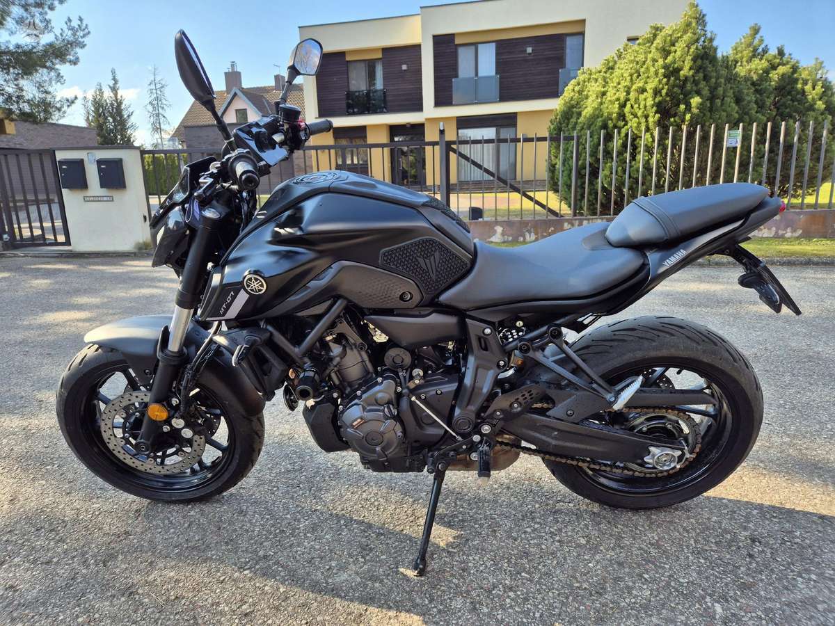 Yamaha MT 07, street / klasikiniai