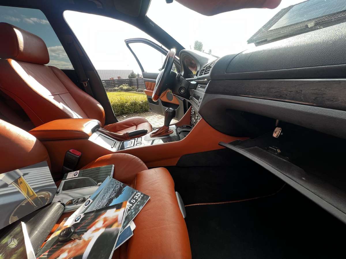 BMW 525, 2.5 l., wagon