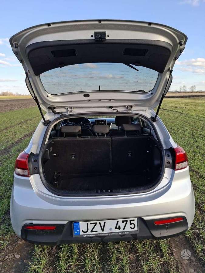 Kia Rio, 1.4 l., hatchback