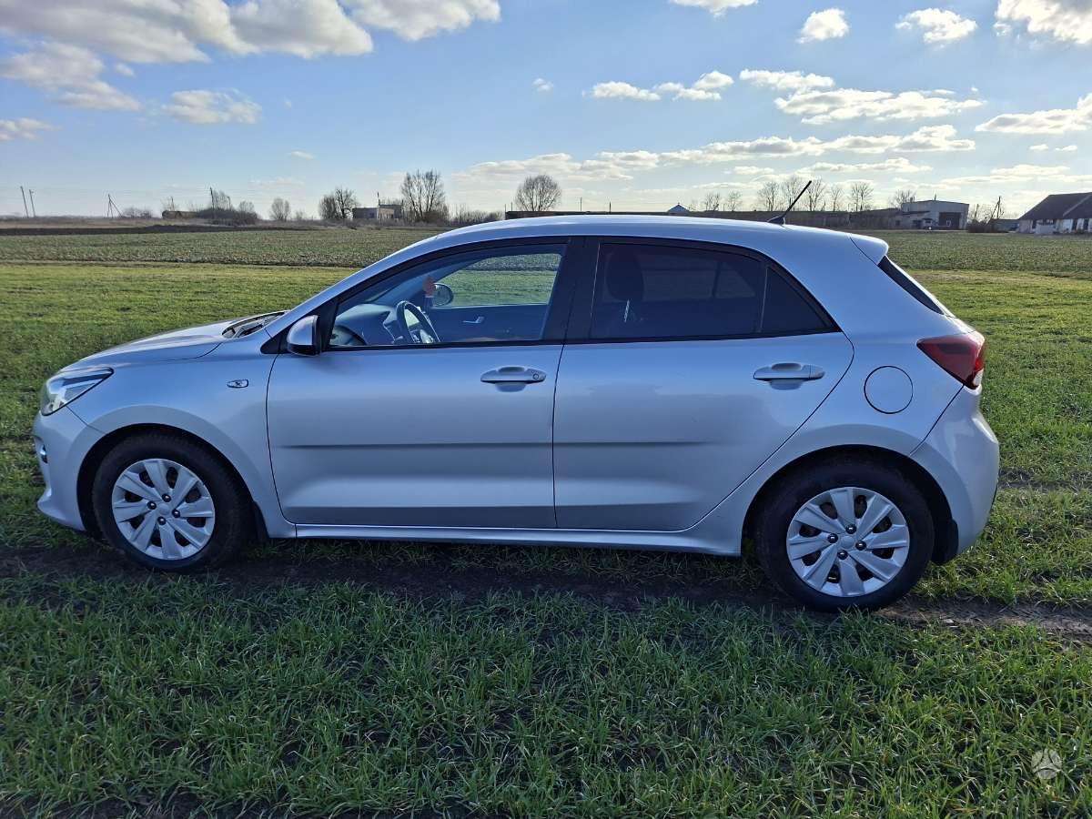 Kia Rio, 1.4 l., hatchback