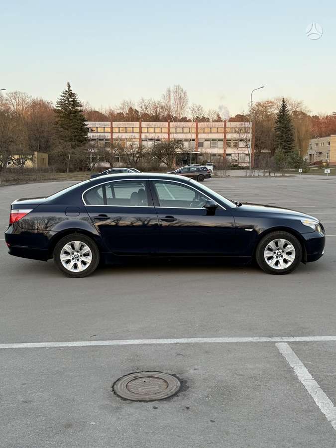 BMW 525, 2.5 l., Седан