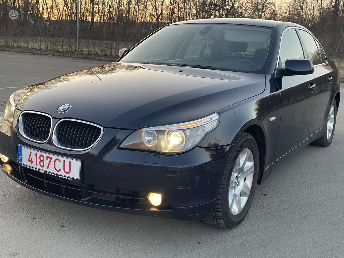 BMW 525, 2.5 l., Седан