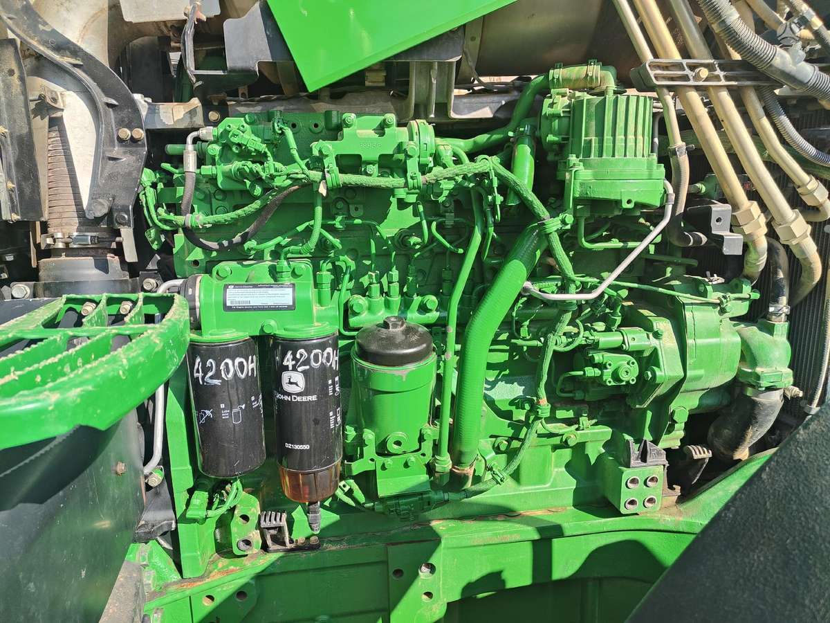 John Deere 7260R, tractors