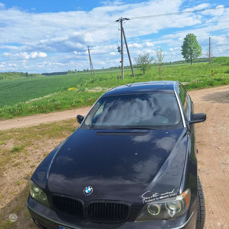 BMW 750, 4.8 l., Седан