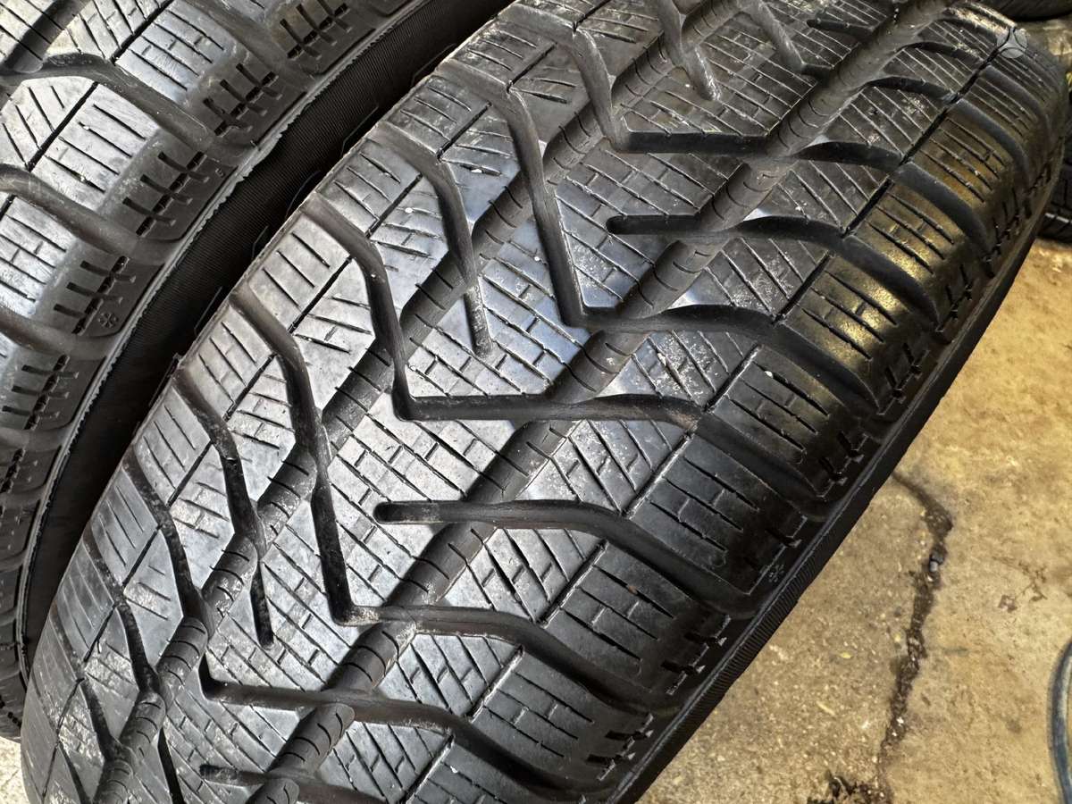 Pirelli SnowControl Serie 3, winter 175/65 R15
