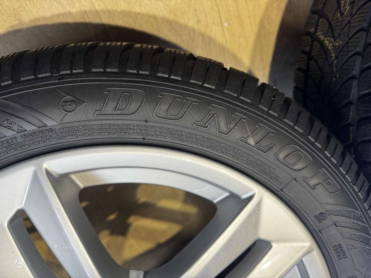 Audi A4 B9 su padangomis, lengvojo lydinio, R17