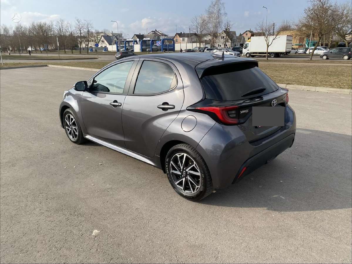 Toyota Yaris - 4