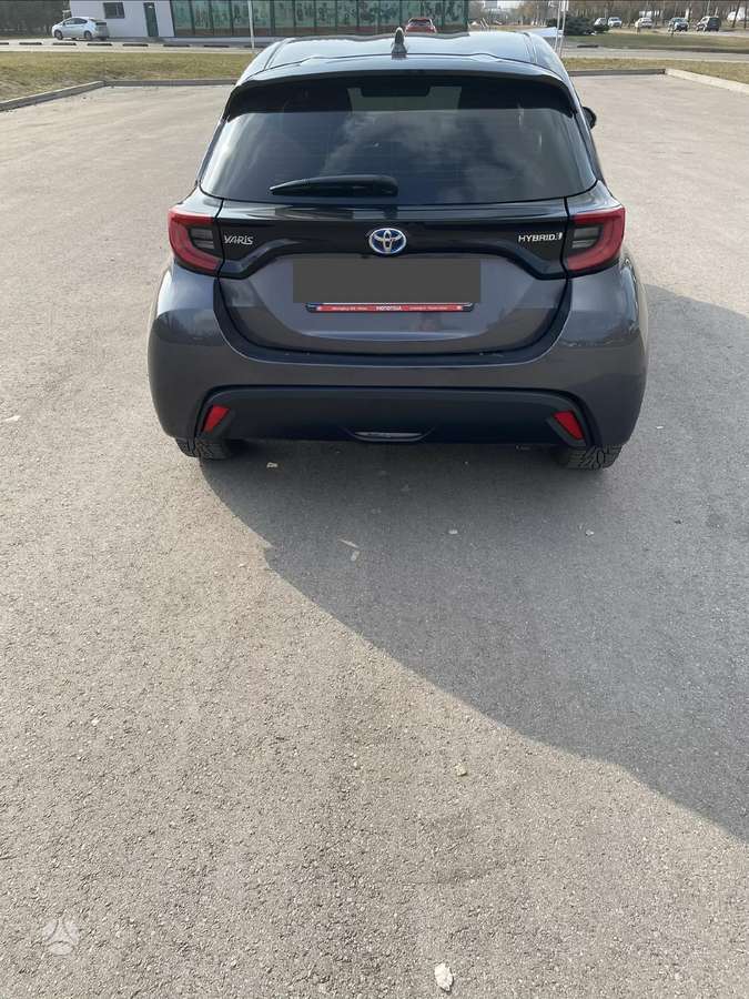 Toyota Yaris - 5