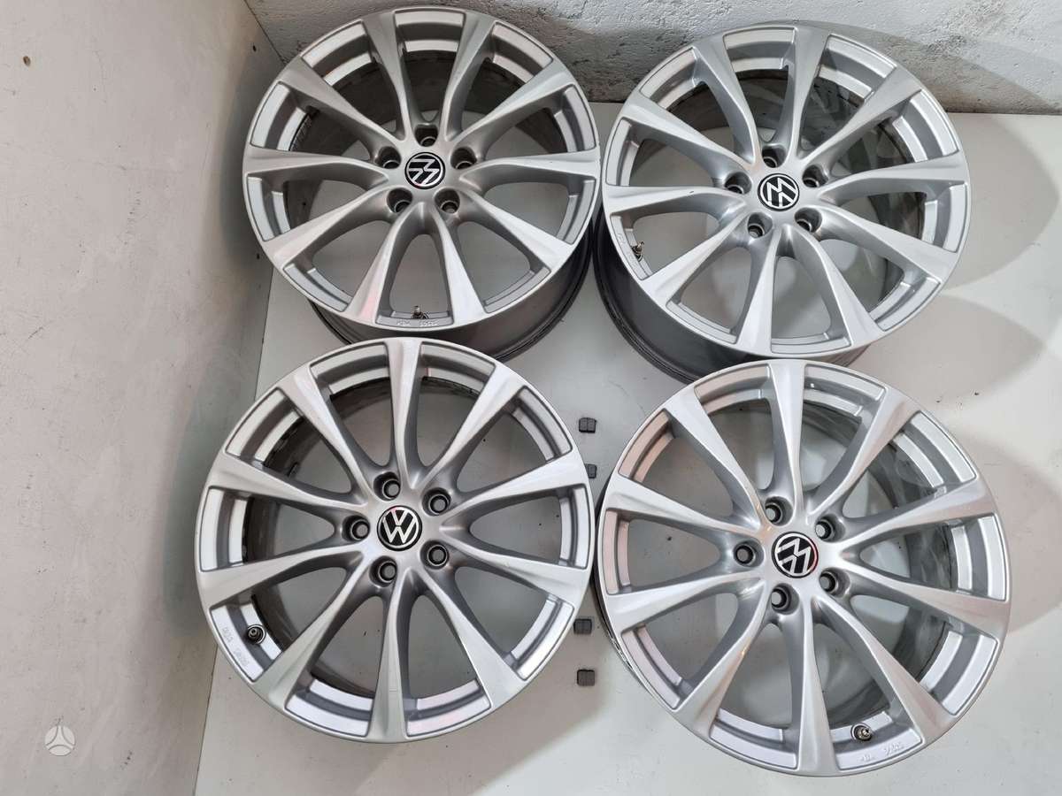 Volkswagen Passat B7, light alloy, R18