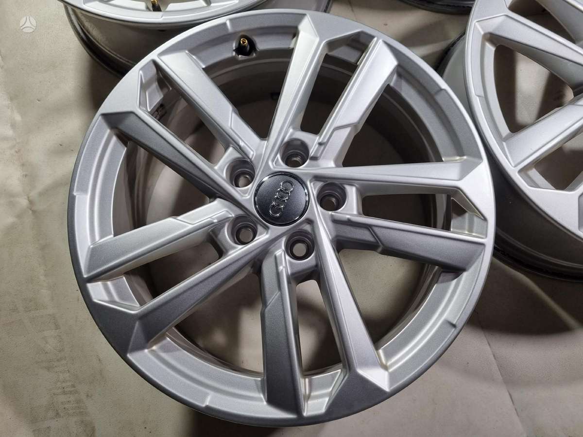 Audi A3 originalūs, lengvojo lydinio, R17