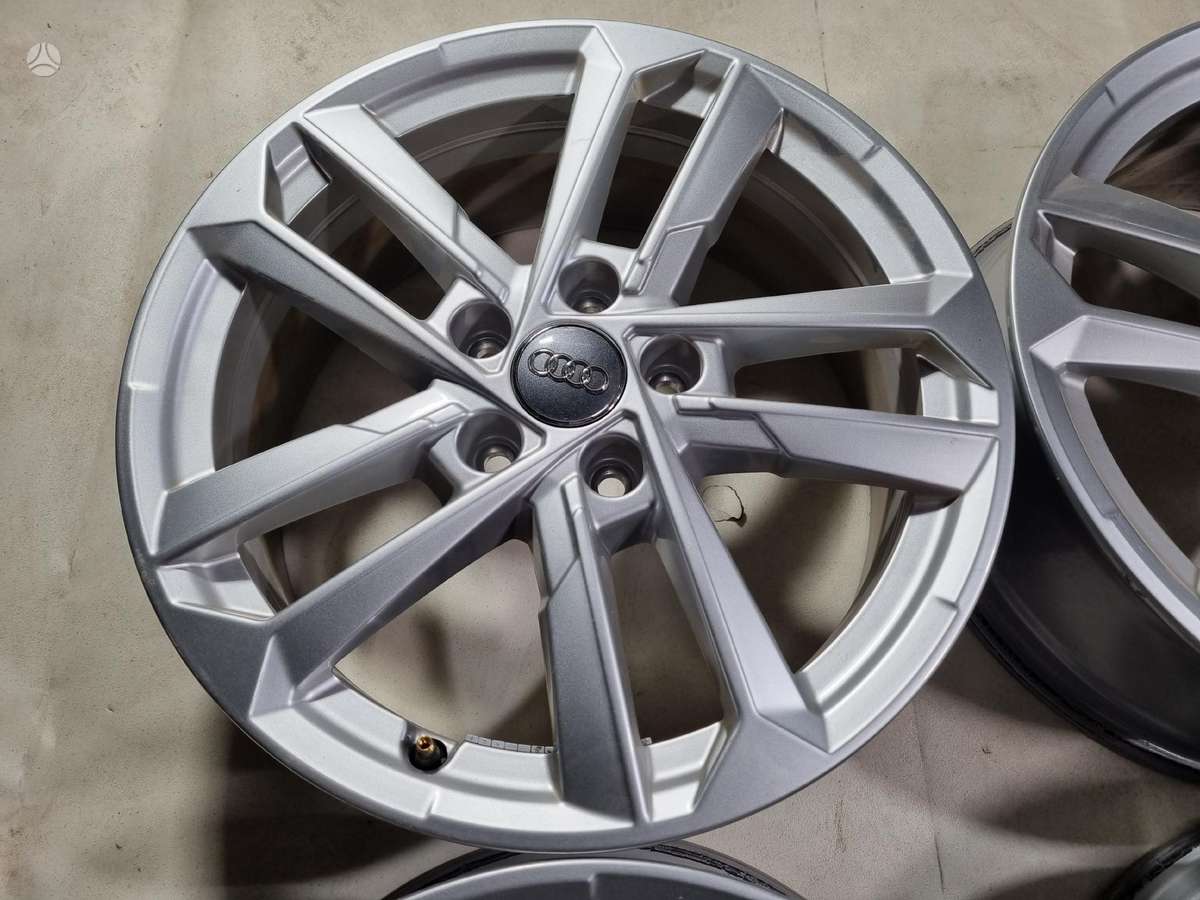 Audi A3 originalūs, lengvojo lydinio, R17