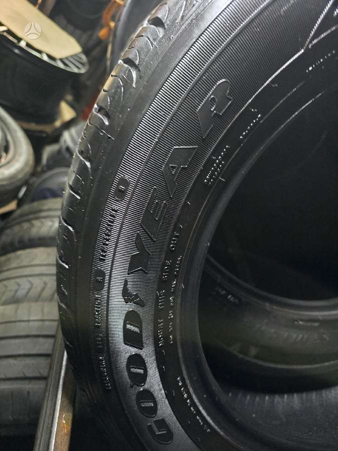 Goodyear Assurance, summer 235/60 R18