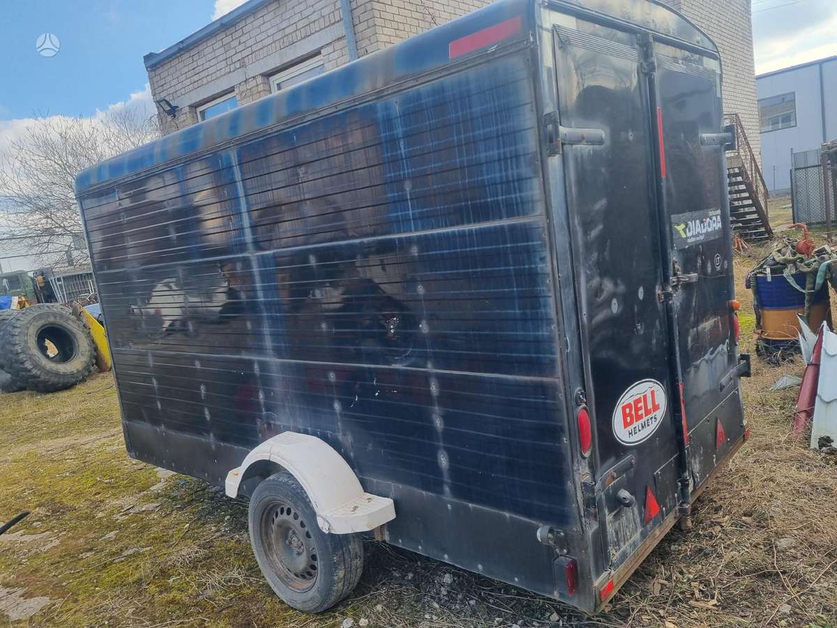 -Kita- Kita, passenger car trailers