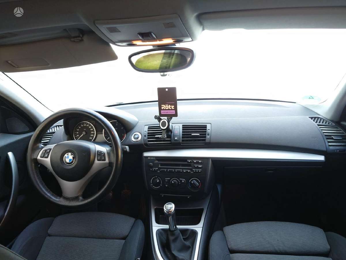 BMW 118, 2.0 l., hatchback