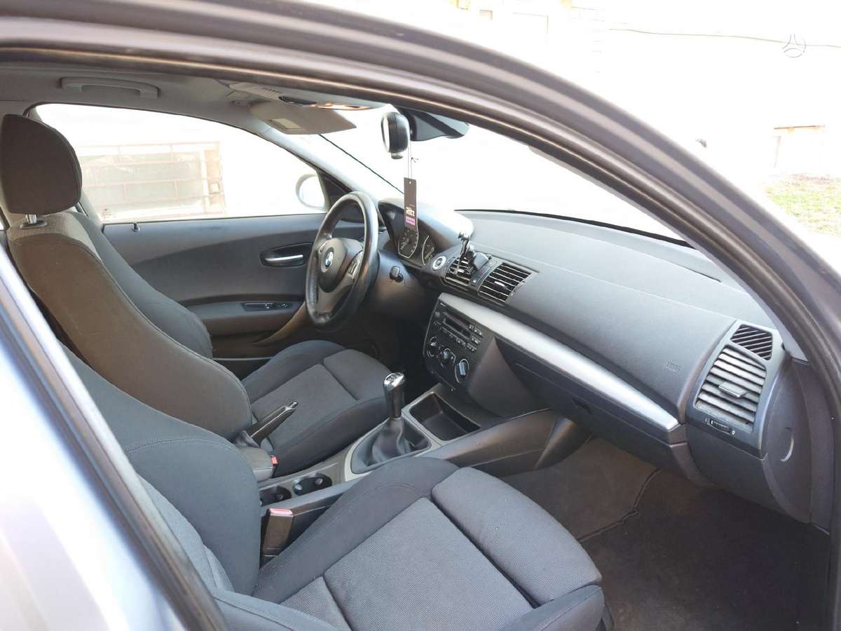 BMW 118, 2.0 l., Хэтчбек