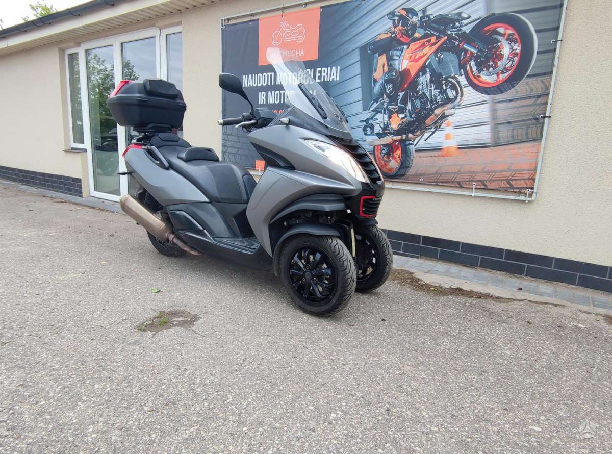 Peugeot Metropolis 400cc, scooters / mopeds